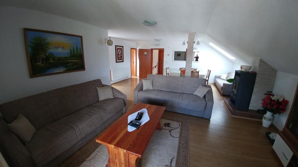 Guest House Mijic Кореница Екстериор снимка