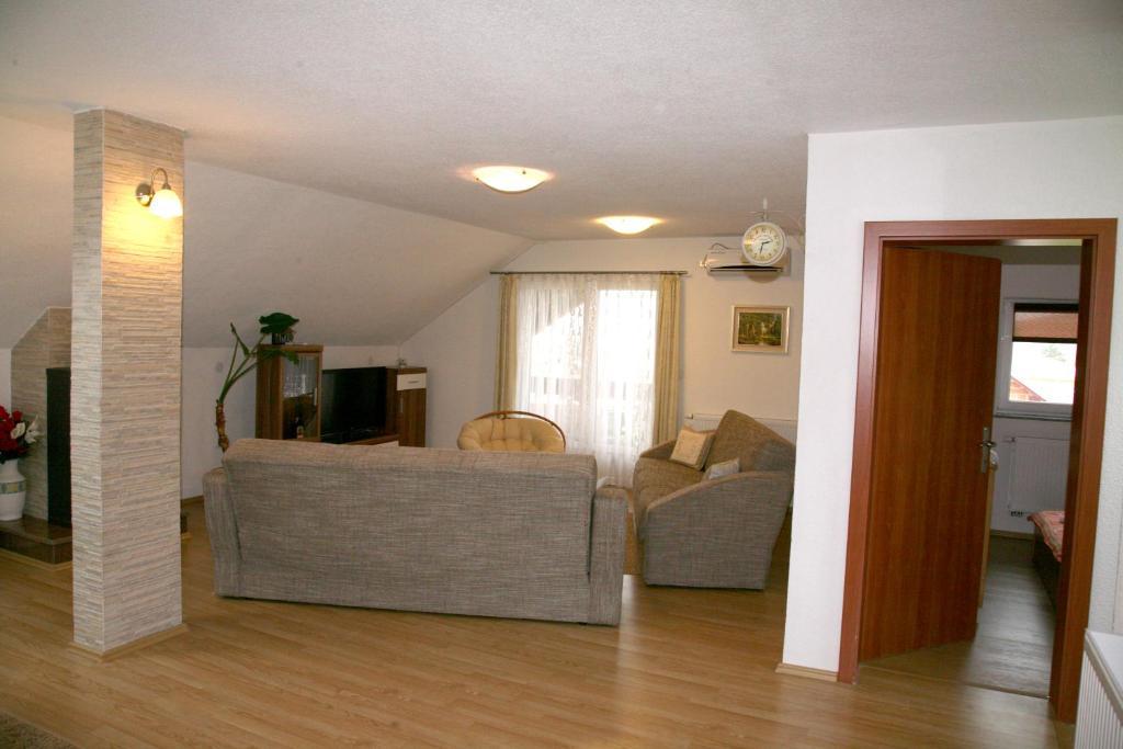 Guest House Mijic Кореница Стая снимка